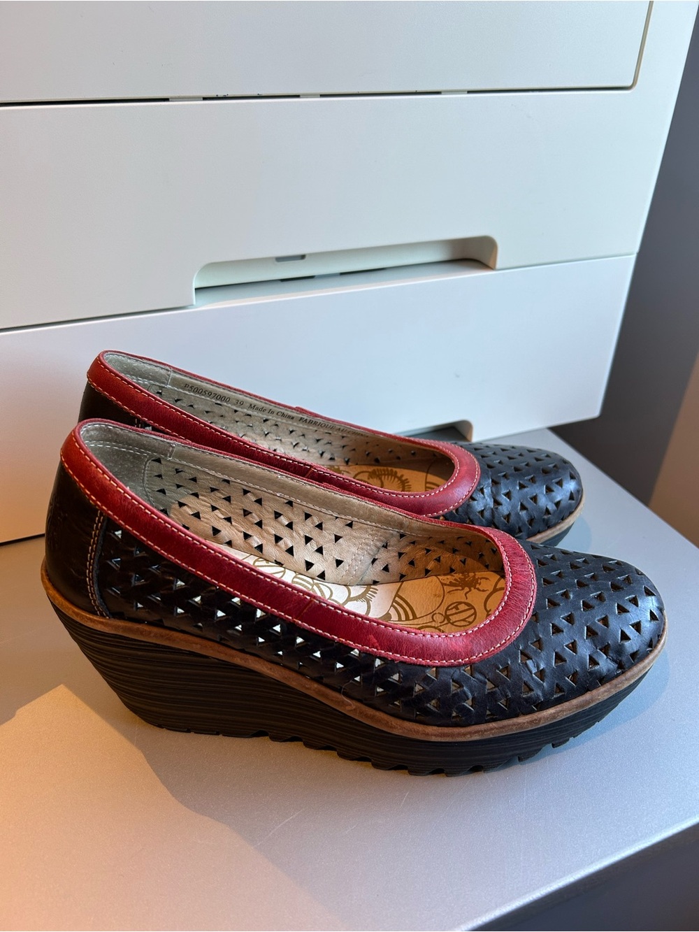 Women's Fly London wedge shoes Size 8 - Picture 4 of 10